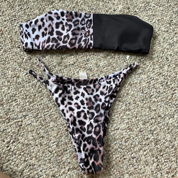 SHEIN leopard bikini swimsuit s&m - Picture 4 of 11